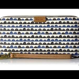Fossil Women's Blue Print Emma Zip Wallet/Clutch